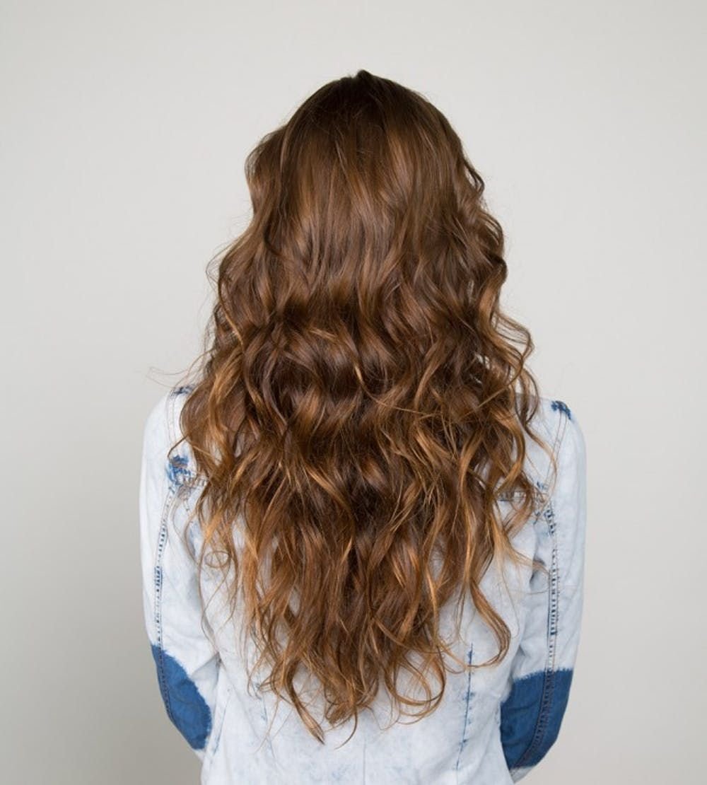 Красивые Кучерявые Длинные Волосы Спиной Фото Девушки