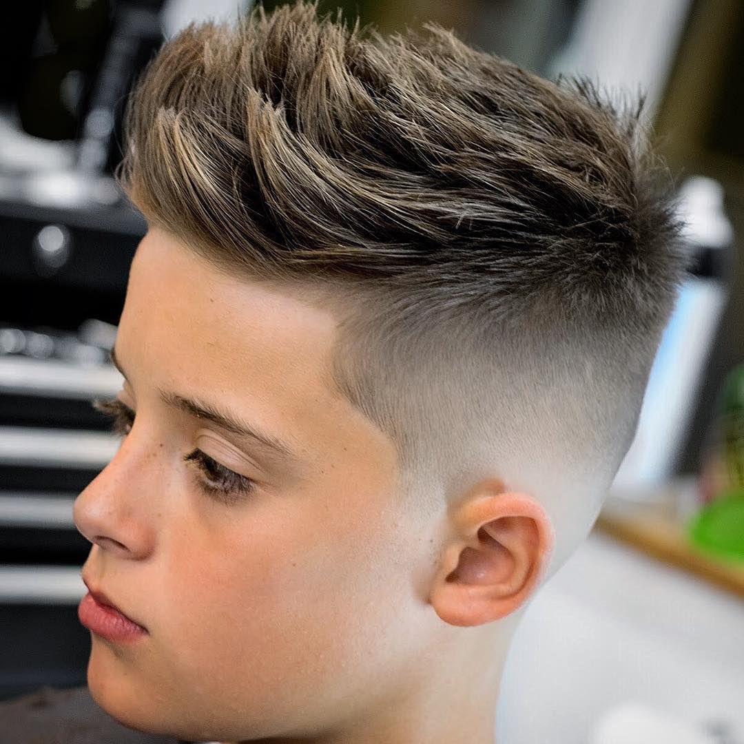 Причёска Undercut для мальчиков 14 лет