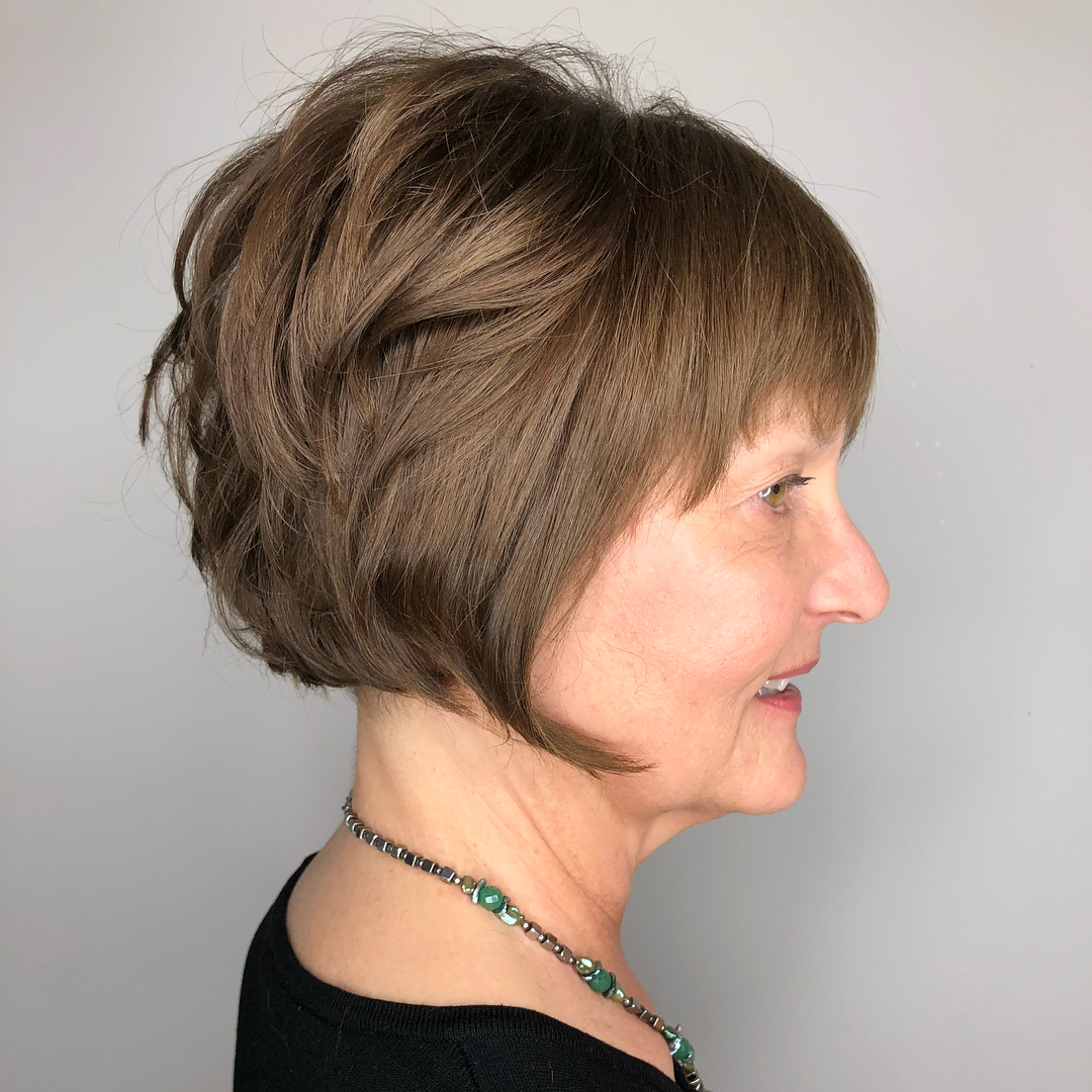 Стрижка на короткие волосы для женщин 60 лет фото